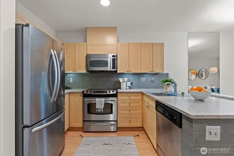 2717 Western Avenue Seattle WA 98121