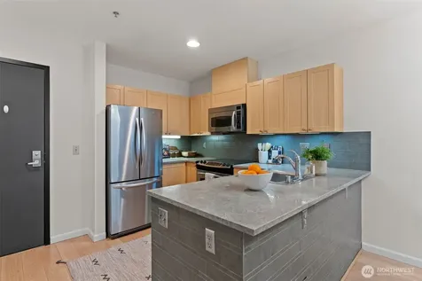 2717 Western Avenue Seattle WA 98121