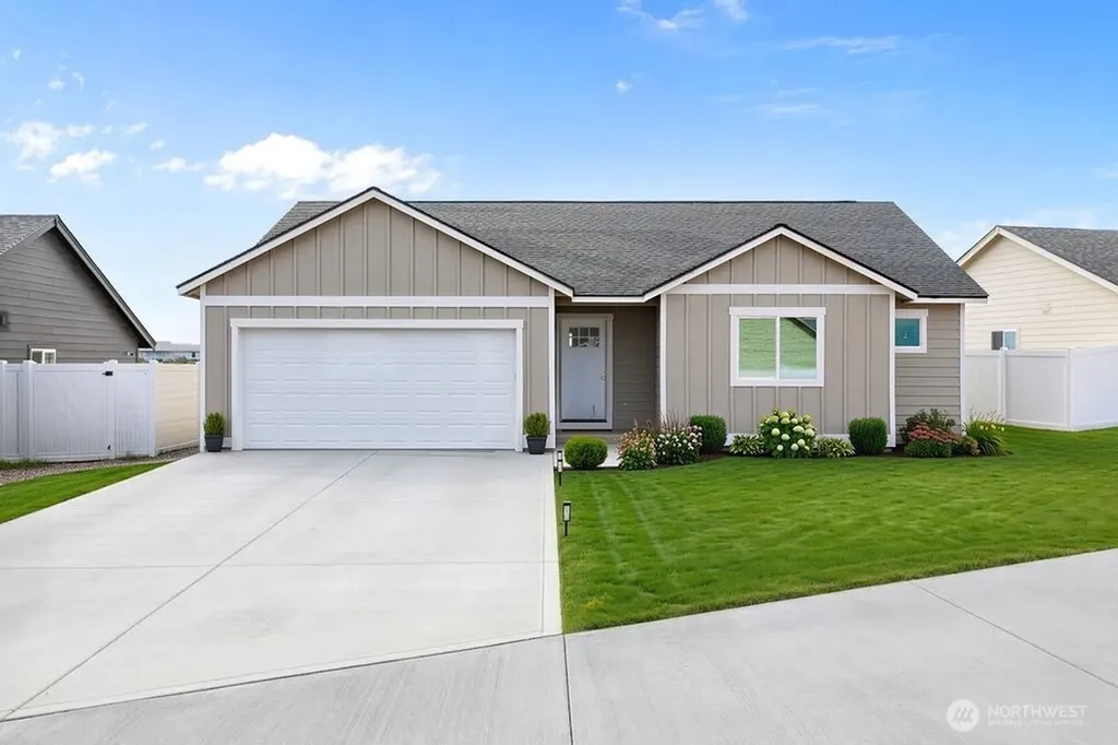 257 Parkside Pl SE Ephrata WA 98823