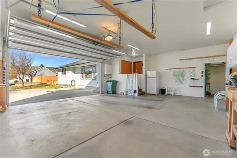 605 Pinyon Place Omak WA 98841