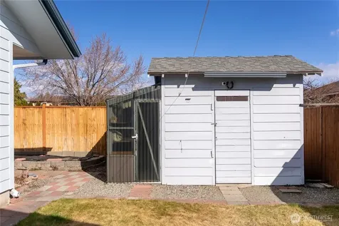 605 Pinyon Place Omak WA 98841