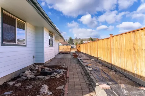 605 Pinyon Place Omak WA 98841
