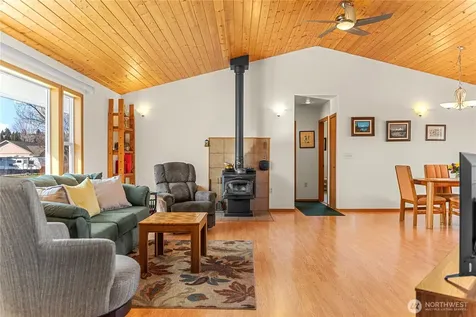 605 Pinyon Place Omak WA 98841