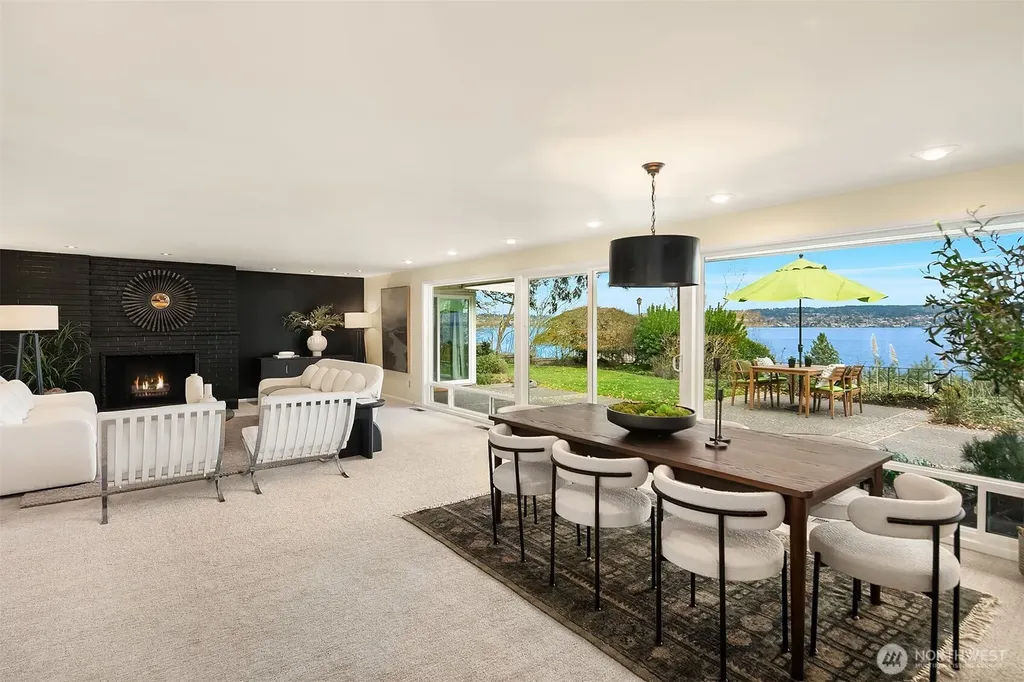 6555 NE Windermere Road Seattle WA 98105