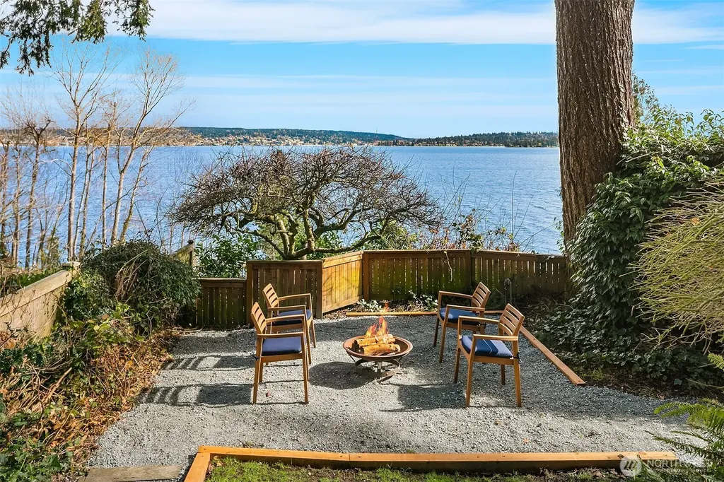 6555 NE Windermere Road Seattle WA 98105