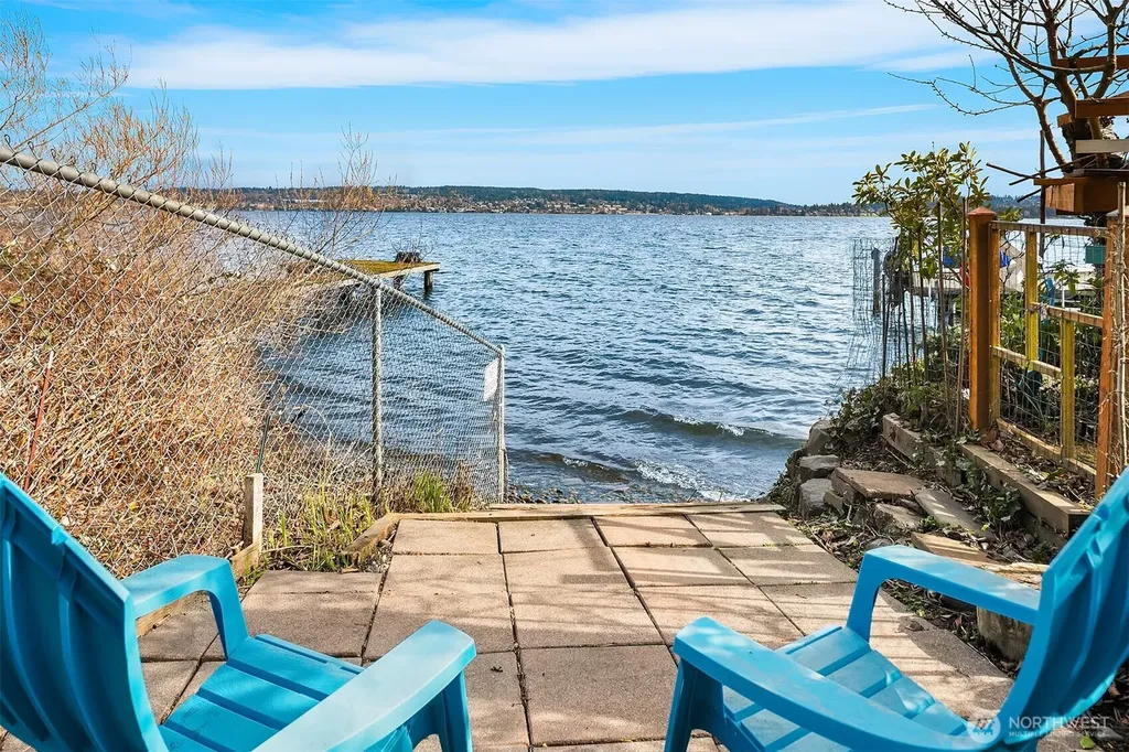 6555 NE Windermere Road Seattle WA 98105