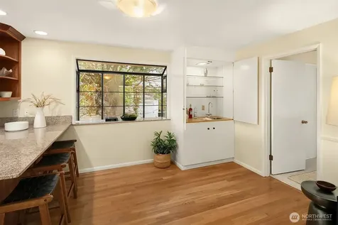 6555 NE Windermere Road Seattle WA 98105