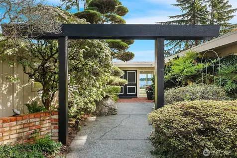 6555 NE Windermere Road Seattle WA 98105