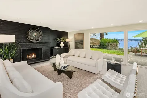 6555 NE Windermere Road Seattle WA 98105