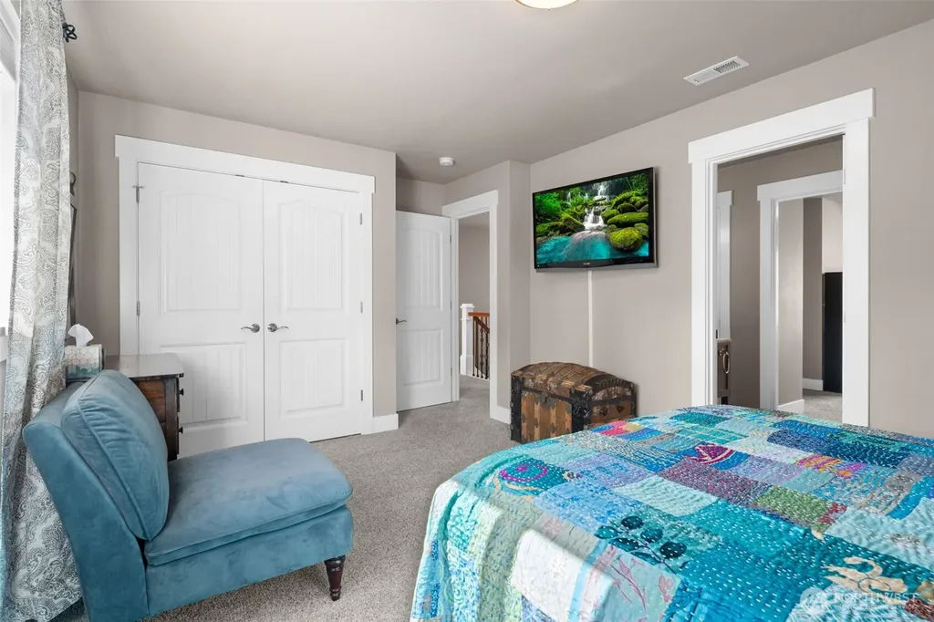 1132 121st Street E Tacoma WA 98445