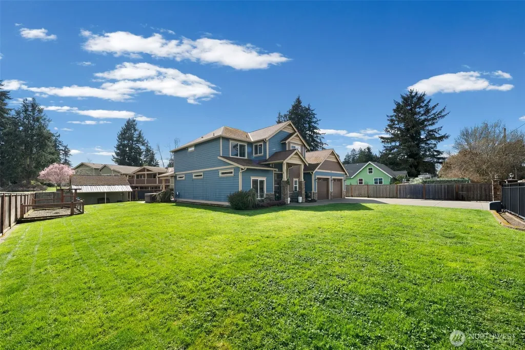 1132 121st Street E Tacoma WA 98445