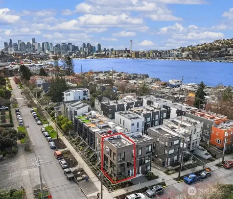 73 E Lynn Street Seattle WA 98102