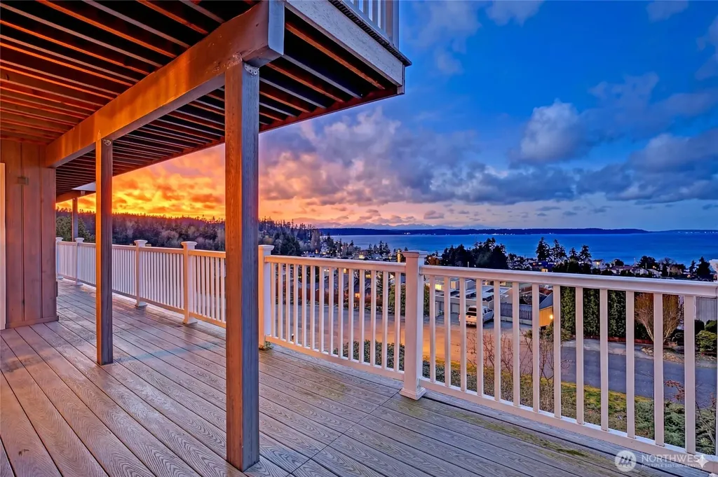 211 Arbor Terrace Camano Island WA 98282