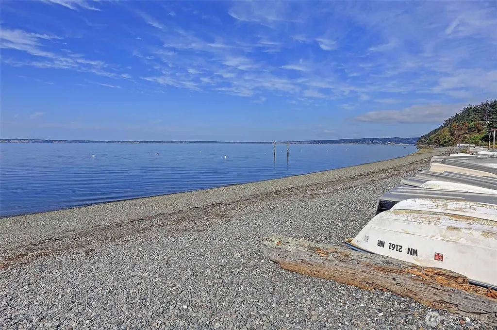 211 Arbor Terrace Camano Island WA 98282
