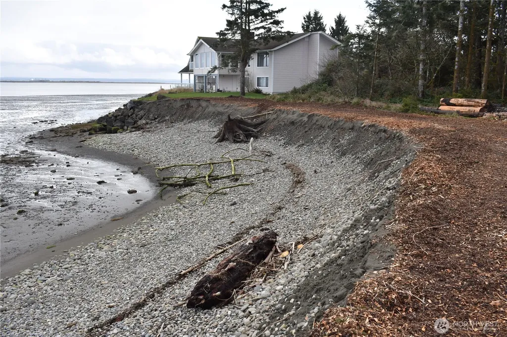 781 Mariner Court SE Ocean Shores WA 98569