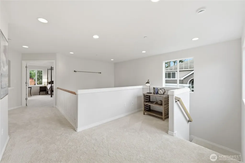 11922 82nd Place NE Kirkland WA 98034