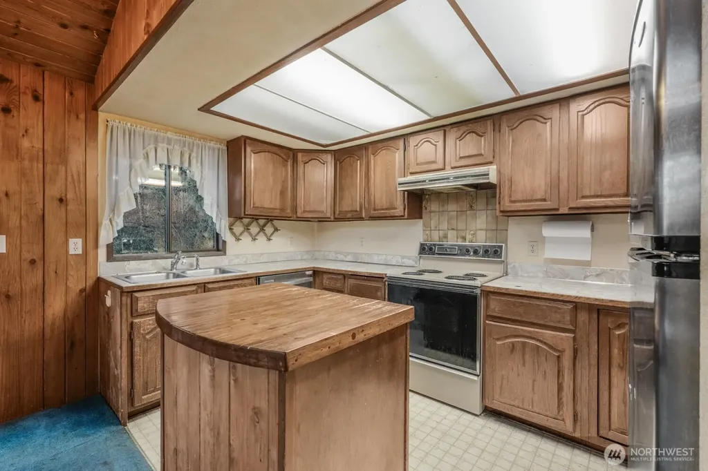 8388 N Pass Road Sumas WA 98295
