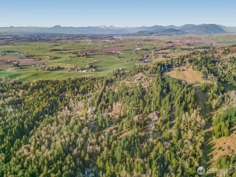 8388 N Pass Road Sumas WA 98295