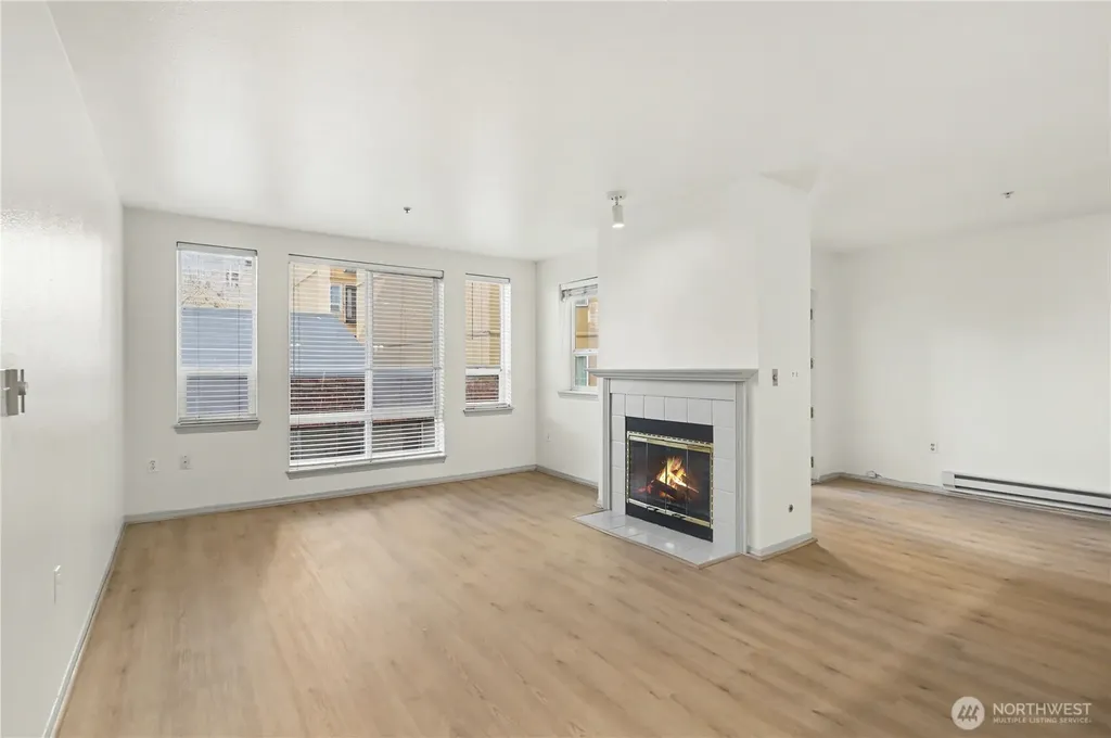 3028 Western Avenue Seattle WA 98121
