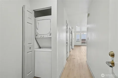 3028 Western Avenue Seattle WA 98121