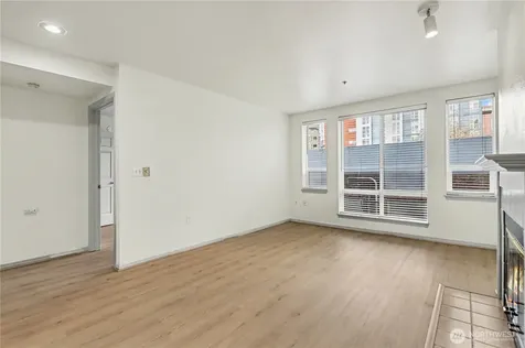 3028 Western Avenue Seattle WA 98121