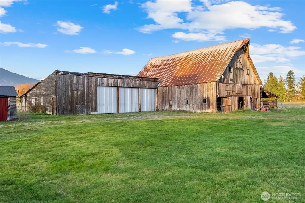 30731 Walberg Road Sedro Woolley WA 98284