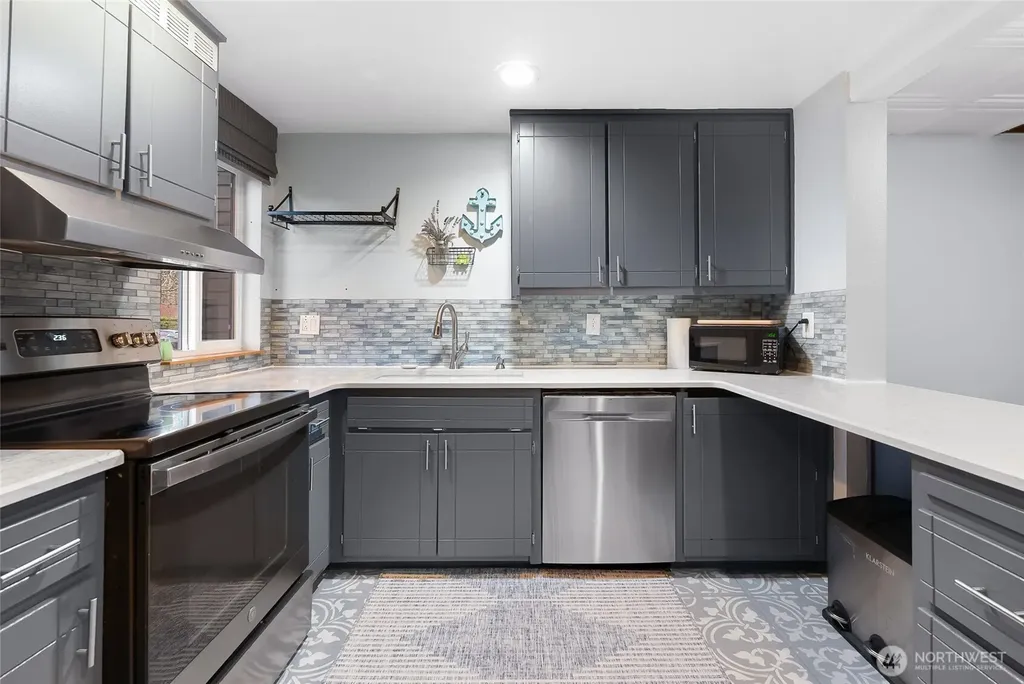 7650 Birch Bay Drive Blaine WA 98230