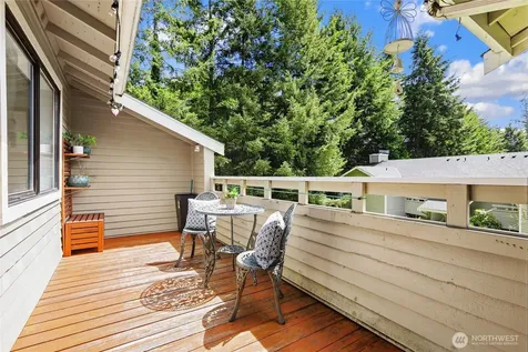 9009 Avondale Road NE Redmond WA 98052