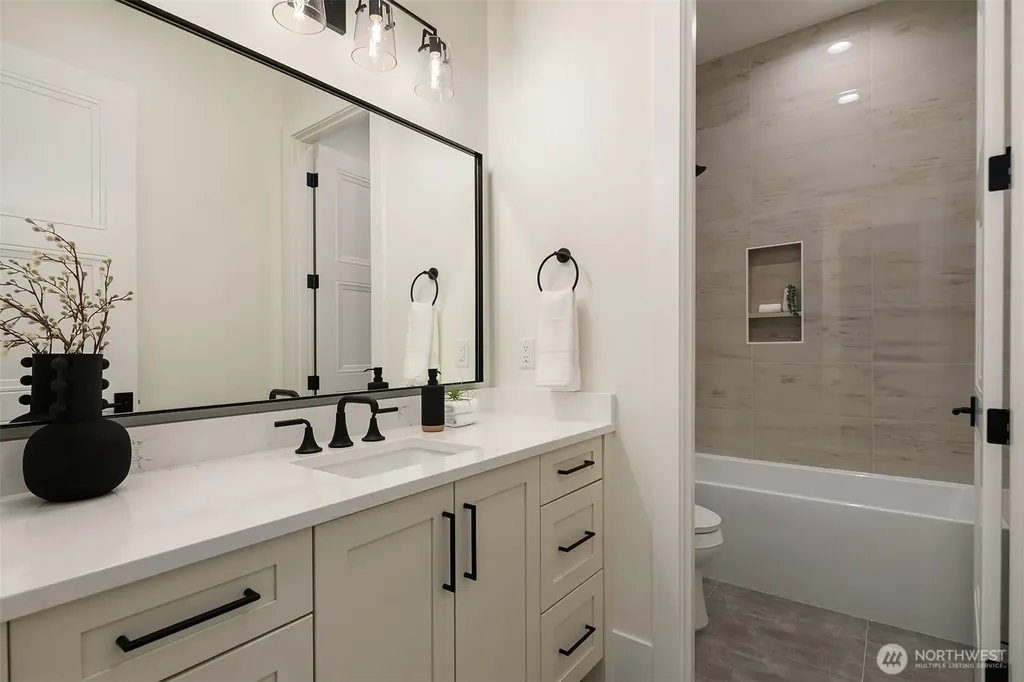 2309 103rd Avenue NE Bellevue WA 98004