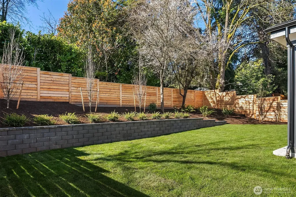 2309 103rd Avenue NE Bellevue WA 98004
