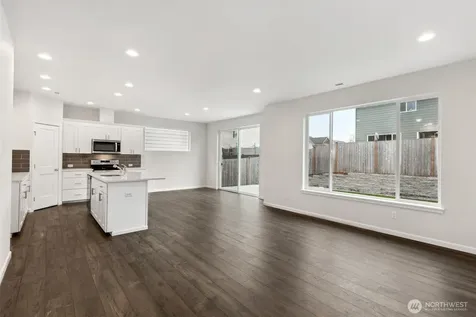 27106 30th Place S Kent WA 98032