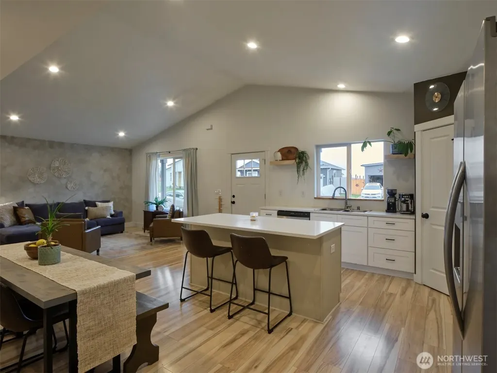 1015 Peach Road Winlock WA 98596