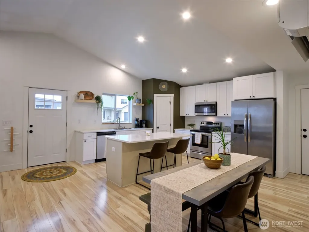 1015 Peach Road Winlock WA 98596