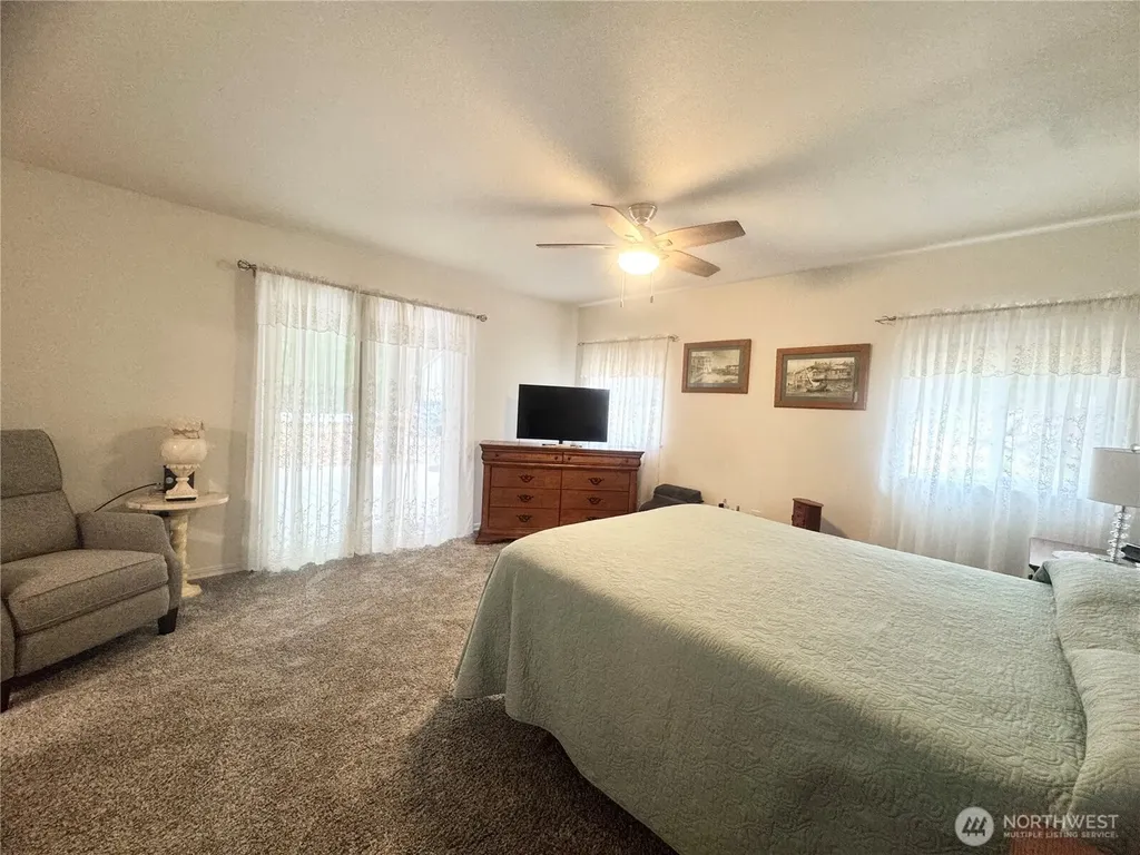 450 E Parkway Boulevard Shelton WA 98584