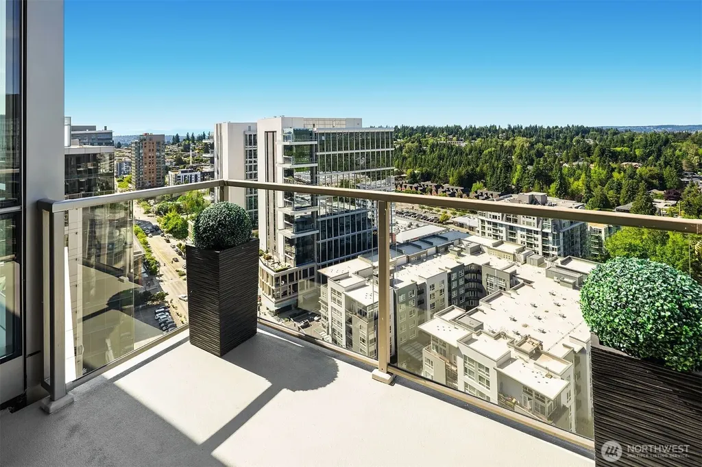 10650 NE 9th Place Bellevue WA 98004
