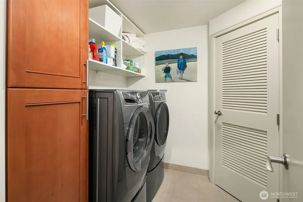 10650 NE 9th Place Bellevue WA 98004