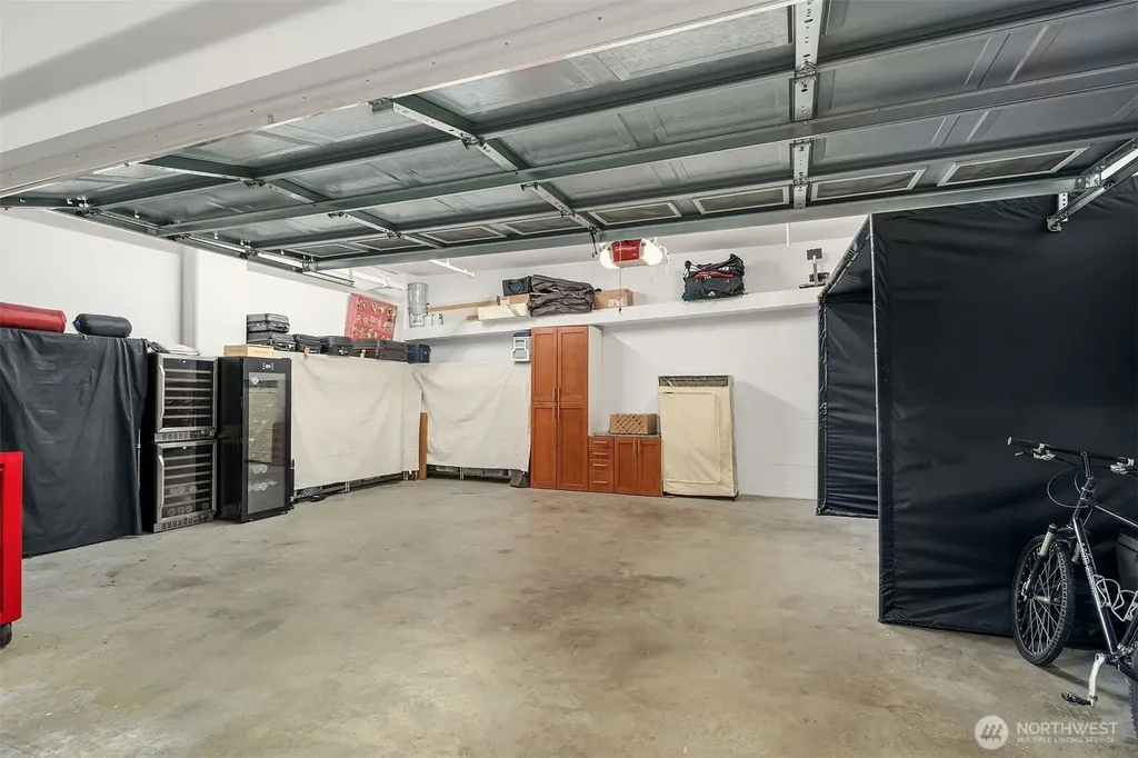 10650 NE 9th Place Bellevue WA 98004