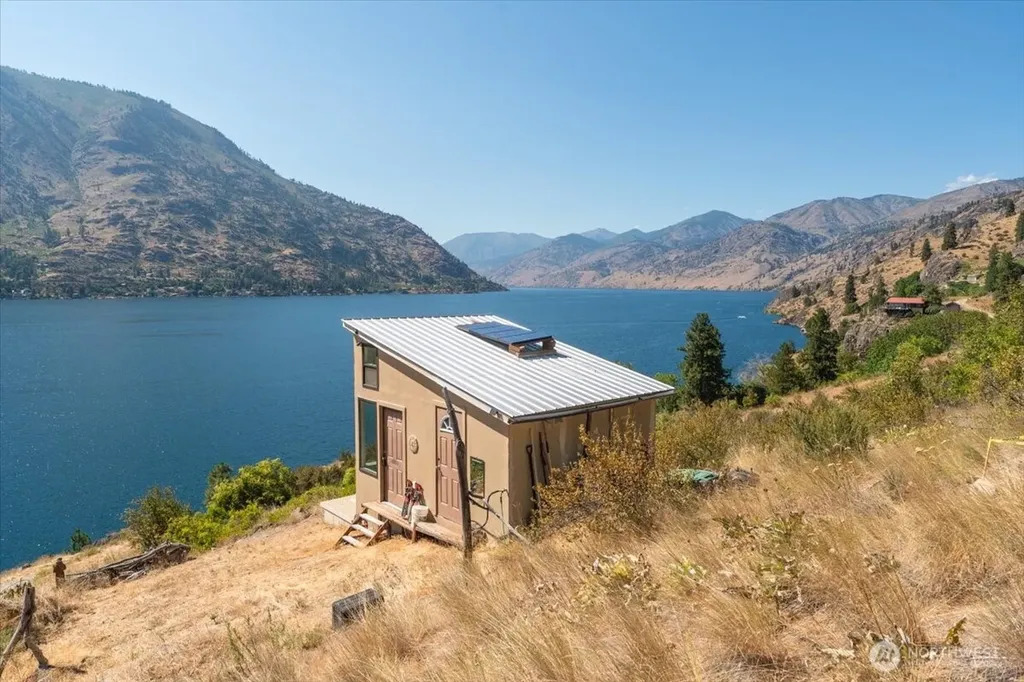 2570 Emerson Acres Road Manson WA 98831