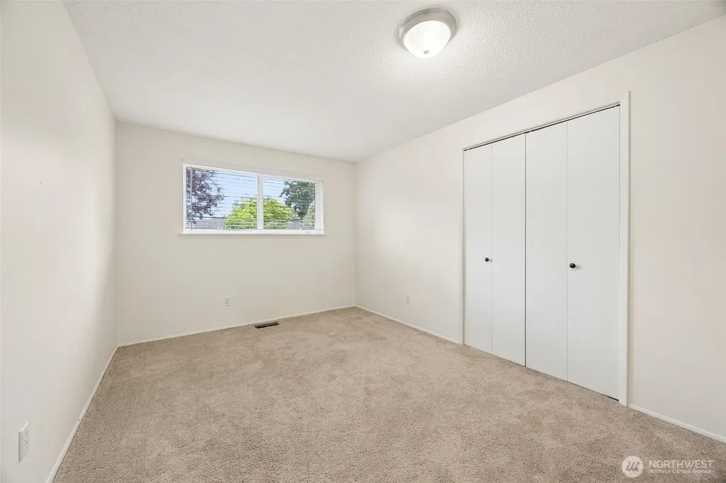 8520 Woodland Avenue E Puyallup WA 98371