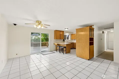 8520 Woodland Avenue E Puyallup WA 98371