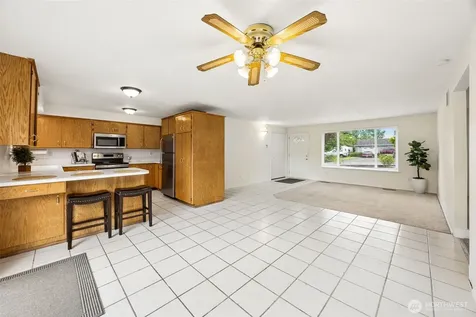 8520 Woodland Avenue E Puyallup WA 98371