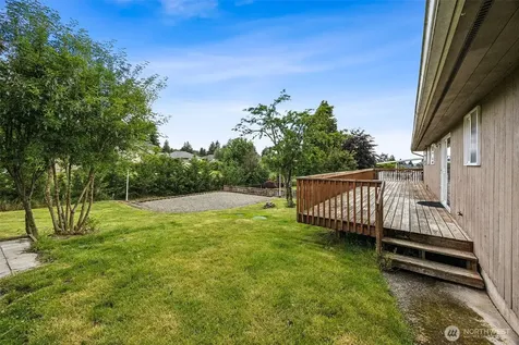 8520 Woodland Avenue E Puyallup WA 98371