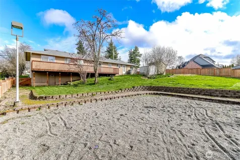 8520 Woodland Avenue E Puyallup WA 98371