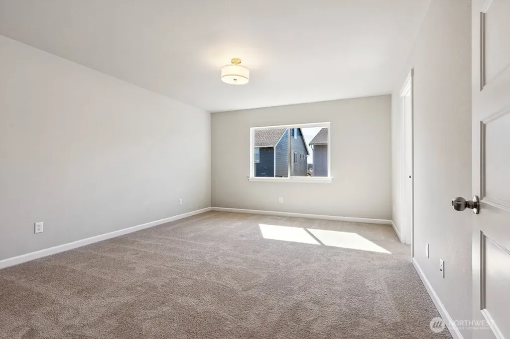 27118 30th Place S Kent WA 98032