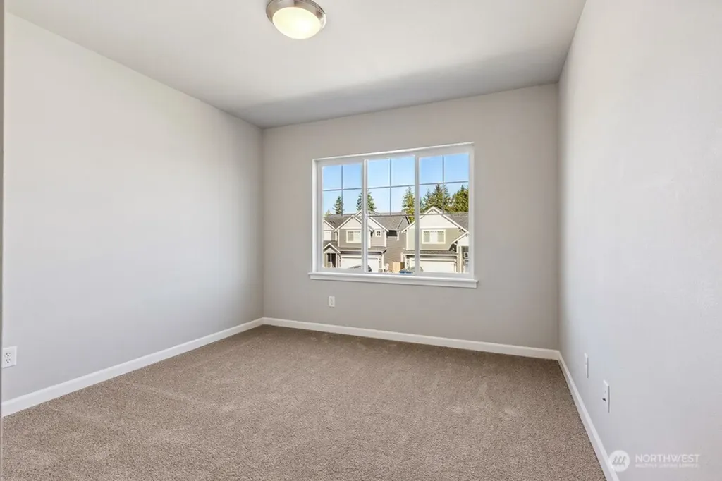 27118 30th Place S Kent WA 98032