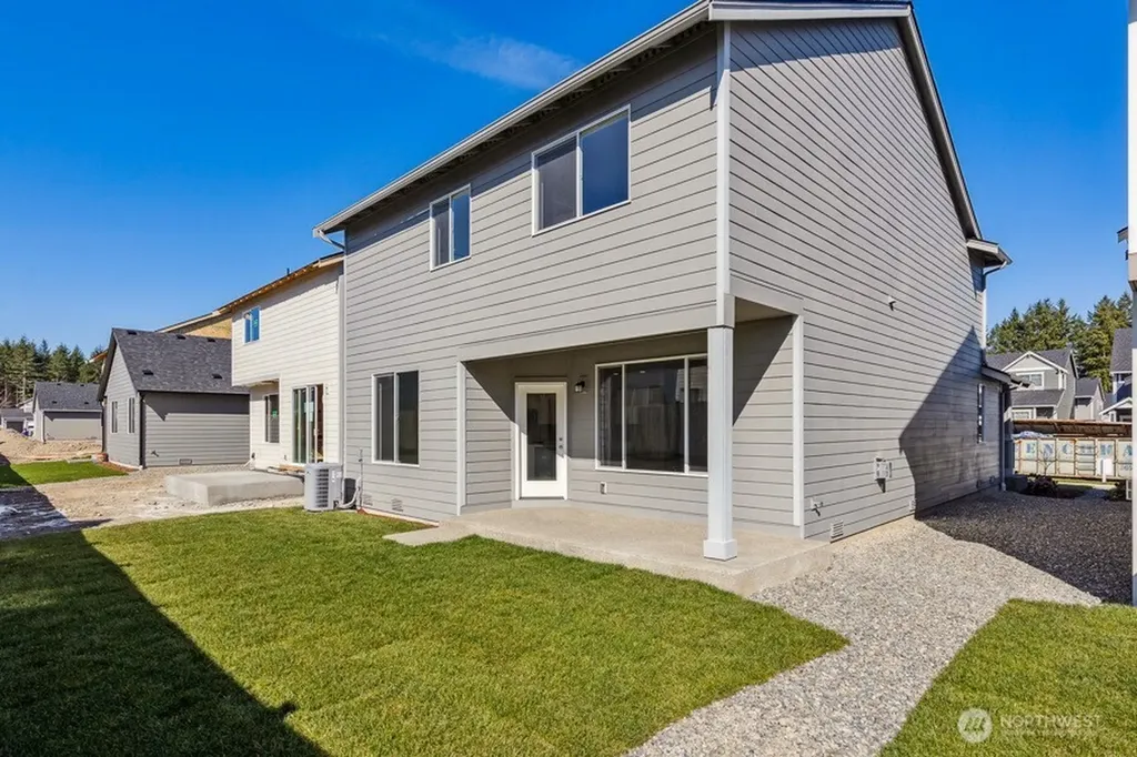 27118 30th Place S Kent WA 98032