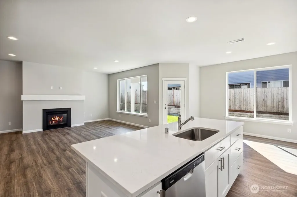 27118 30th Place S Kent WA 98032