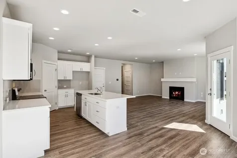 27118 30th Place S Kent WA 98032