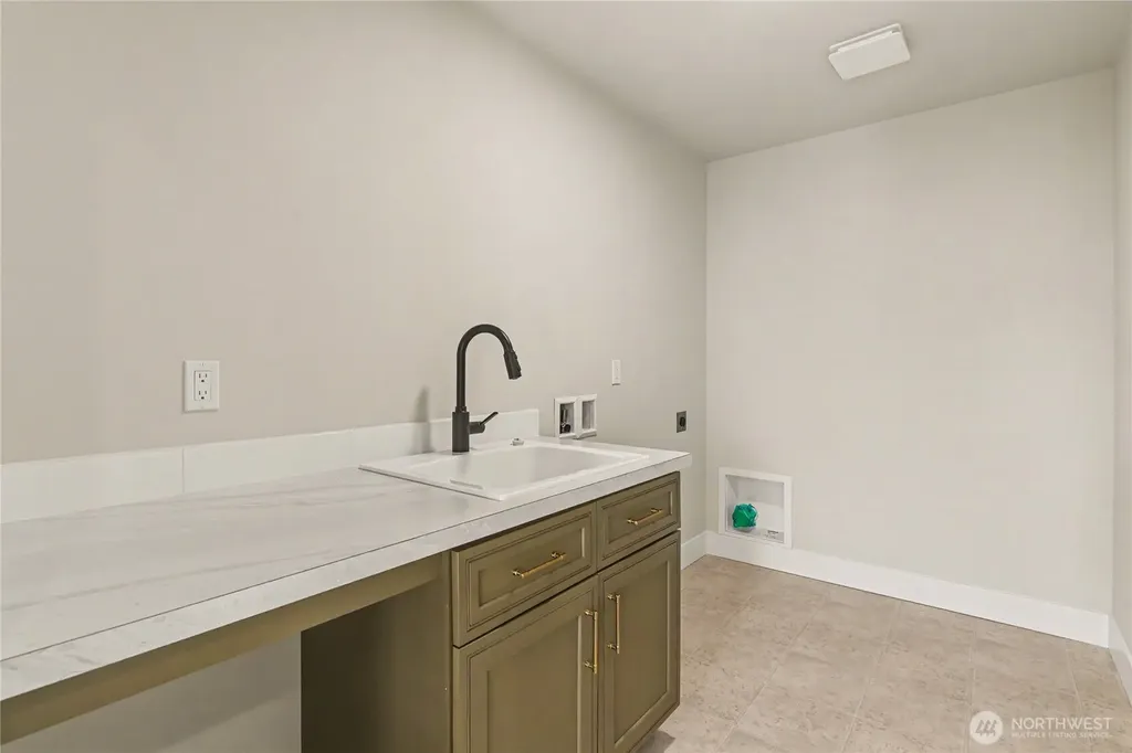 7648 Deschutes Heights Court SE Tumwater WA 98501
