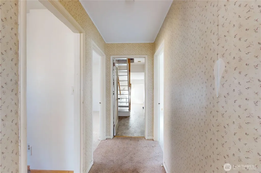 237 Emerson Avenue Hoquiam WA 98550